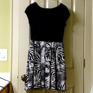 WD.NY  Zebra patterned midi dress